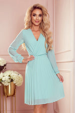 Isabella-kjole fra Numoco – Elegant plissert chiffongkjole for spesielle anledninger til dame fra MS StyleHaven, laget av polyester, farge Rød, størrelse L, med long ermer, perfekt til casual; dress