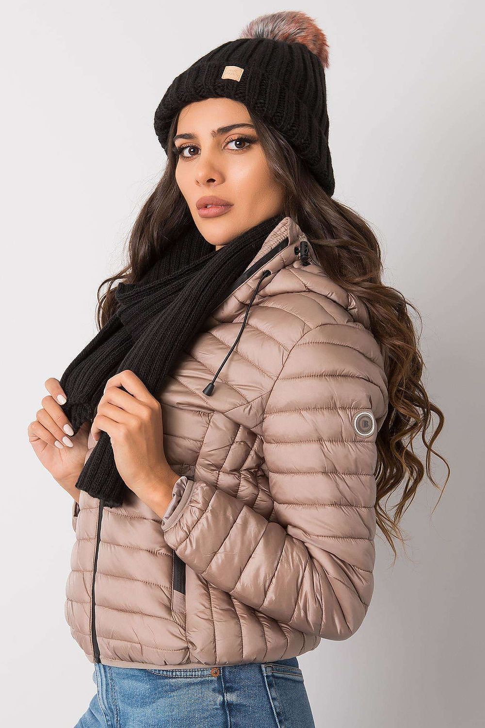 Oppdag vårt utvalg av stilfulle  Sett Rue Paris til dame i ulike størrelser og kvalitetsmaterialer – perfekte til jobb; fritid og alle dager. Rask levering og gode priser hos MS Stylehaven. se mer!