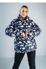 Oppdag vårt utvalg av stilfulle Marineblå 2 Jakke - Figl til dame i ulike størrelser og kvalitetsmaterialer – perfekte til jobb; fritid og alle dager. Rask levering og gode priser hos MS Stylehaven. se mer!