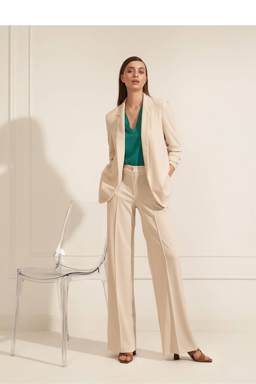 Damebukser Nife til dame fra MS StyleHaven, laget av polyester, farge beige, størrelse 38, med long ermer, perfekt til casual; dress