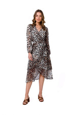 Dagkjole Stylove til dame fra MS StyleHaven, laget av polyester, farge Brun, størrelse s, med lang ermer, knee; midi lengde, kjolestil a-line, perfekt til dress