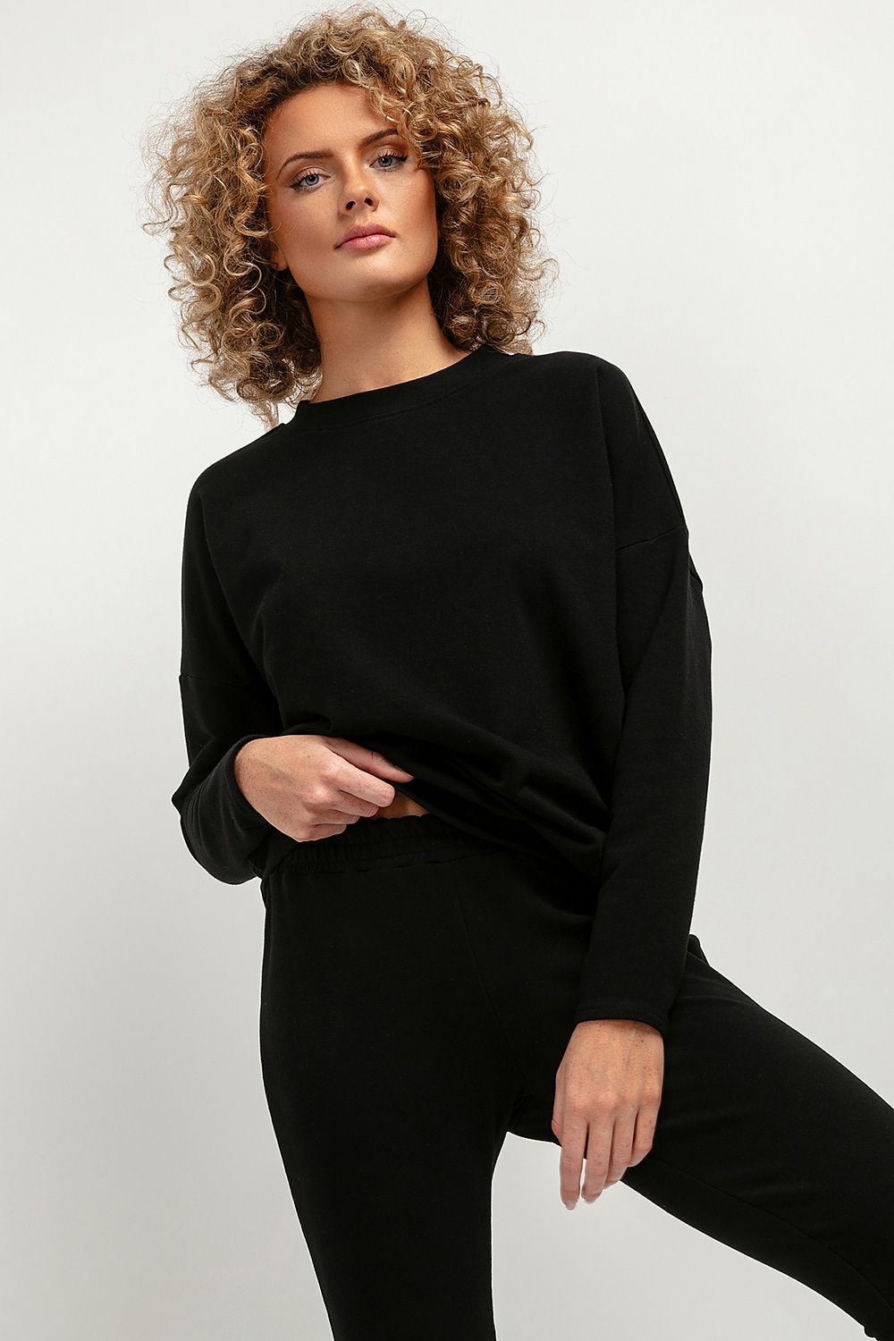 Oppdag vårt utvalg av stilfulle Svart Genser Tessita til dame i ulike størrelser og kvalitetsmaterialer – perfekte til jobb; fritid og alle dager. Rask levering og gode priser hos MS Stylehaven. se mer!