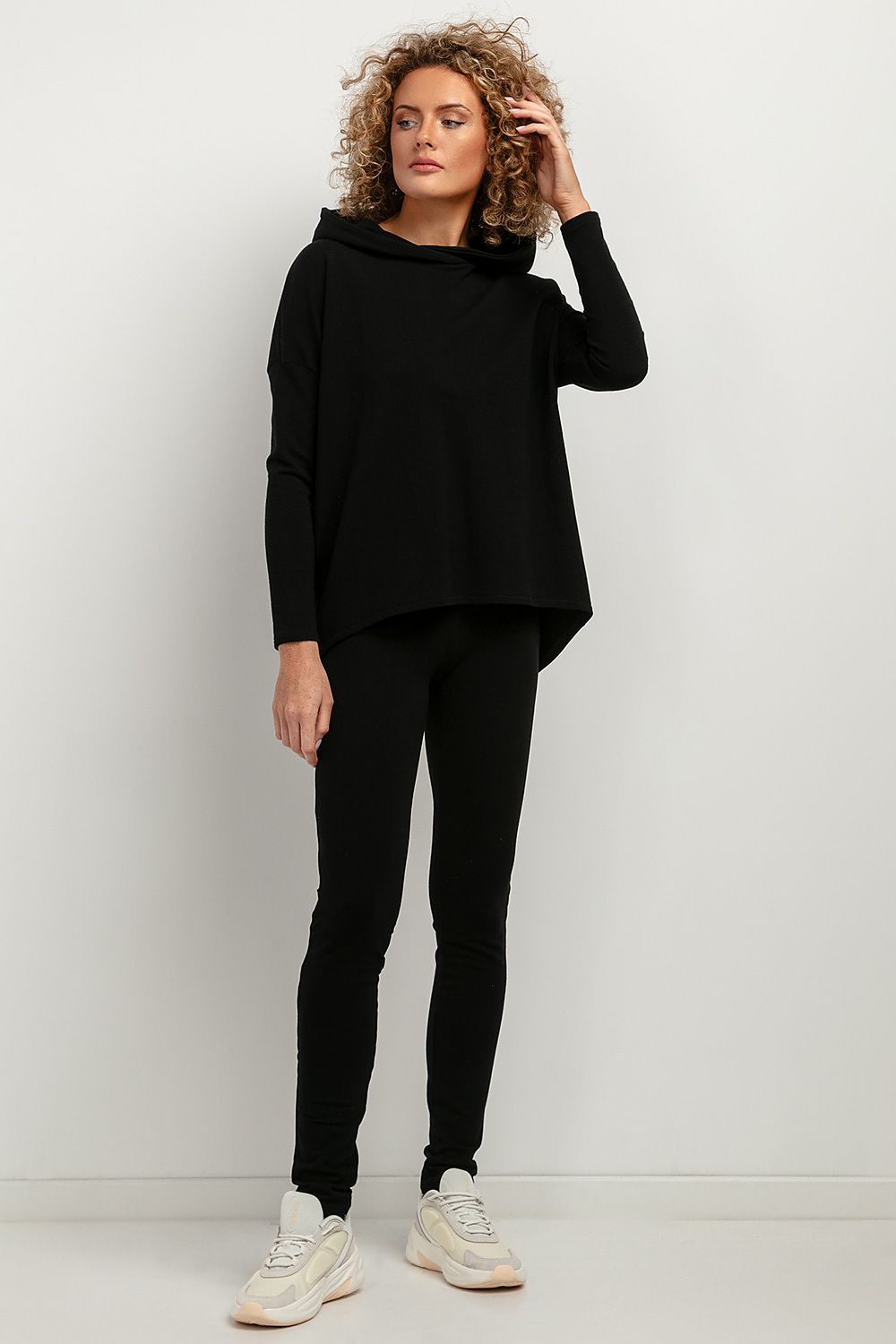 Oppdag vårt utvalg av stilfulle Svart Genser Tessita til dame i ulike størrelser og kvalitetsmaterialer – perfekte til jobb; fritid og alle dager. Rask levering og gode priser hos MS Stylehaven. se mer!