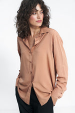 Langermet skjorte Nife til dame fra MS StyleHaven, laget av Viskose, farge Brun, størrelse 36, med long ermer, perfekt til casual; dress