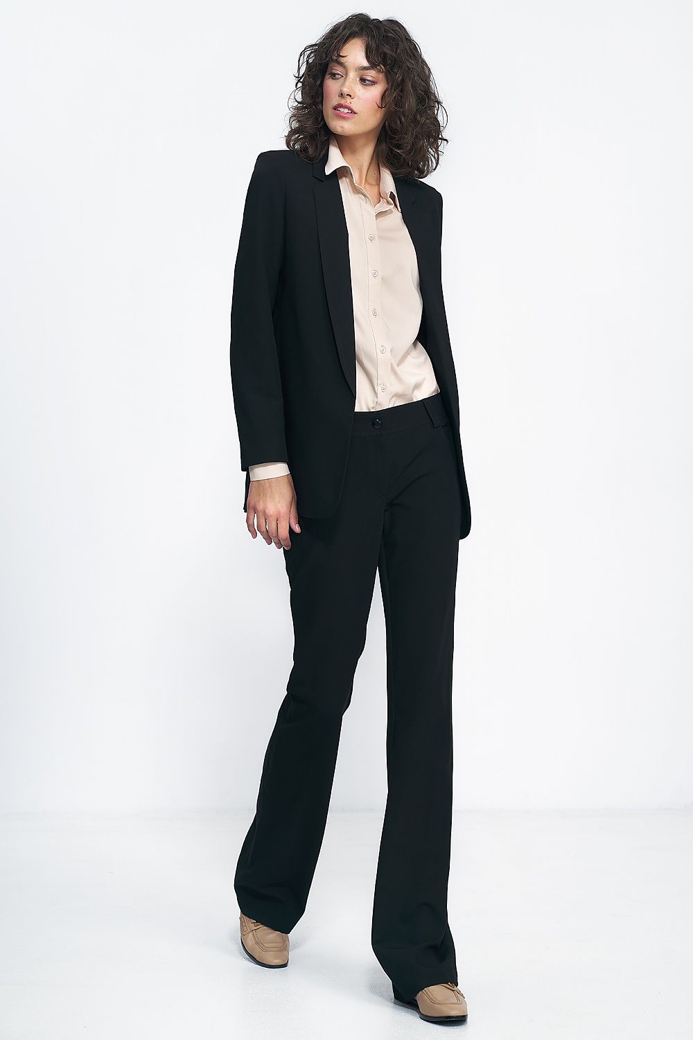 Jakke Nife til dame fra MS StyleHaven, laget av polyester; Viskose, farge Svart, størrelse 36, med long ermer, perfekt til casual; dress