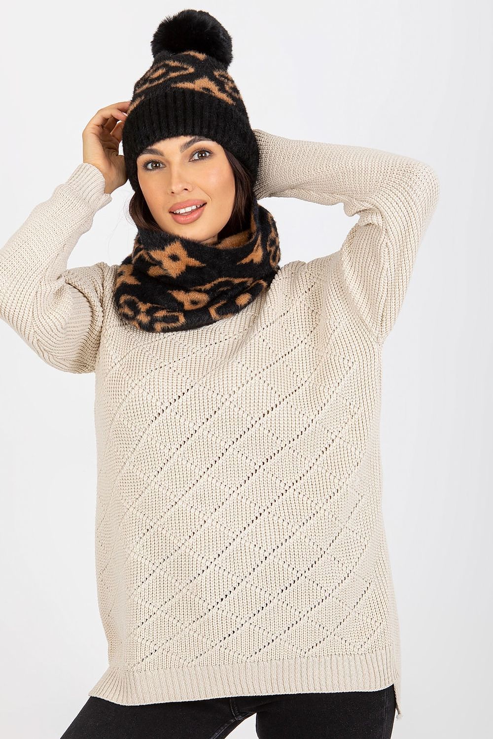 Oppdag vårt utvalg av stilfulle Svart 2 Cap AT til dame i ulike størrelser og kvalitetsmaterialer - perfekte til jobb, fritid og alle dager. Rask levering og gode priser hos MS Stylehaven. se mer!