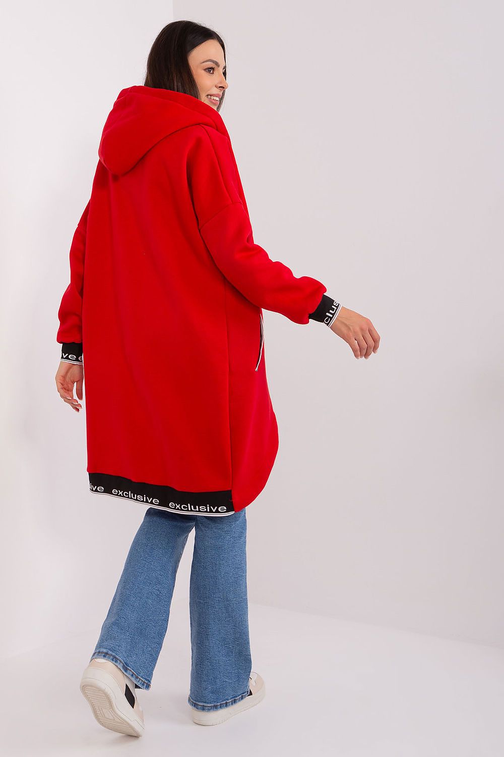 Oppdag vårt utvalg av stilfulle Blå Genser - Relevans til dame i ulike størrelser og kvalitetsmaterialer – perfekte til jobb; fritid og alle dager. Rask levering og gode priser hos MS Stylehaven. se mer!