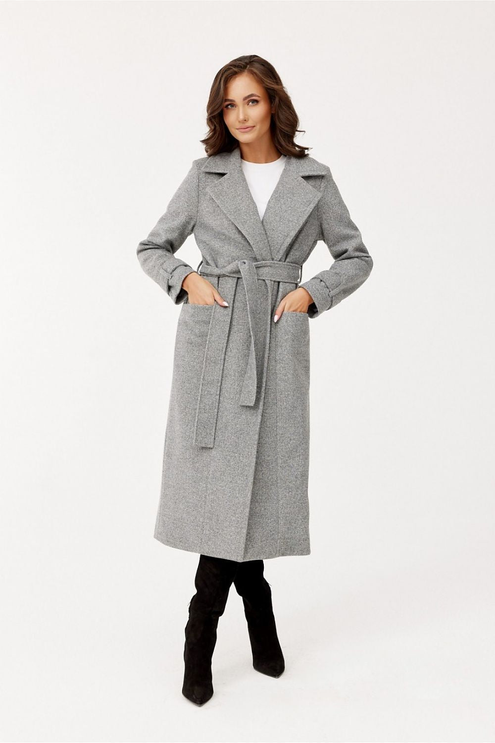 Aurora ullblandet kåpe fra Roco Fashion fra MS StyleHaven, størrelse 38, med long, bukselengde long, kjolelengde maxi, kjolestil sheath
