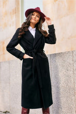 Aurora ullblandet kåpe fra Roco Fashion fra MS StyleHaven, størrelse 42, med long, bukselengde long, kjolelengde maxi, kjolestil sheath