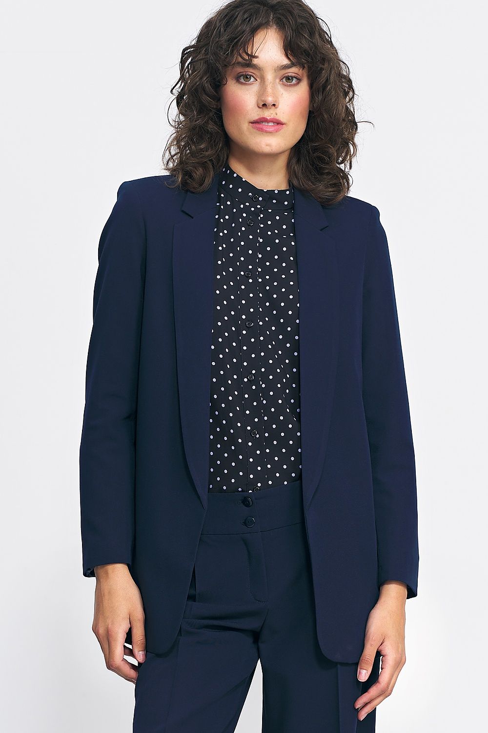 Jakke Nife til dame fra MS StyleHaven, laget av polyester; Viskose, farge Svart, størrelse 42, med long ermer, perfekt til casual; dress