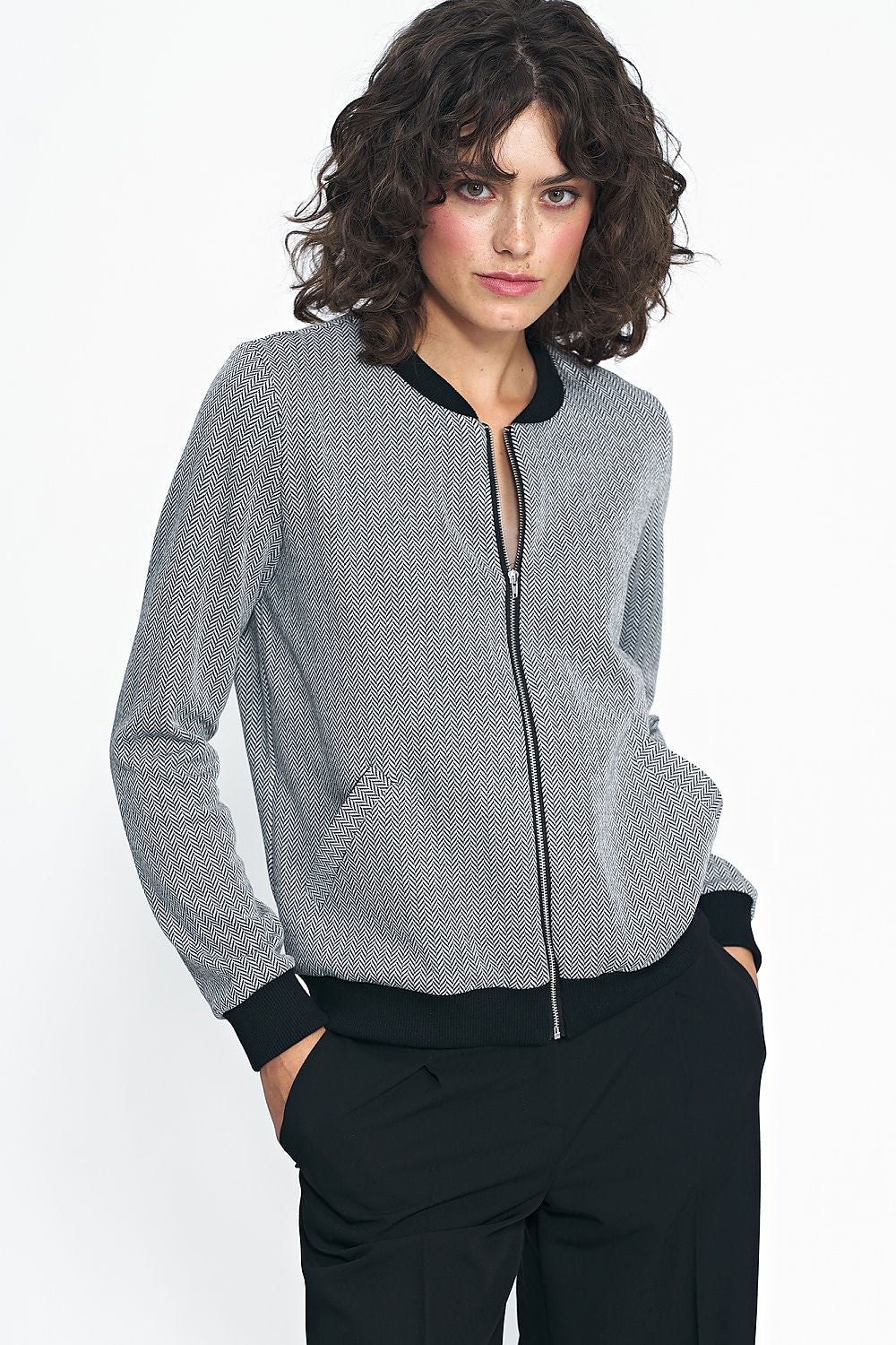 Jakke Nife til dame fra MS StyleHaven, laget av polyester; Viskose, farge Rød, størrelse 40, med long ermer, perfekt til casual; dress