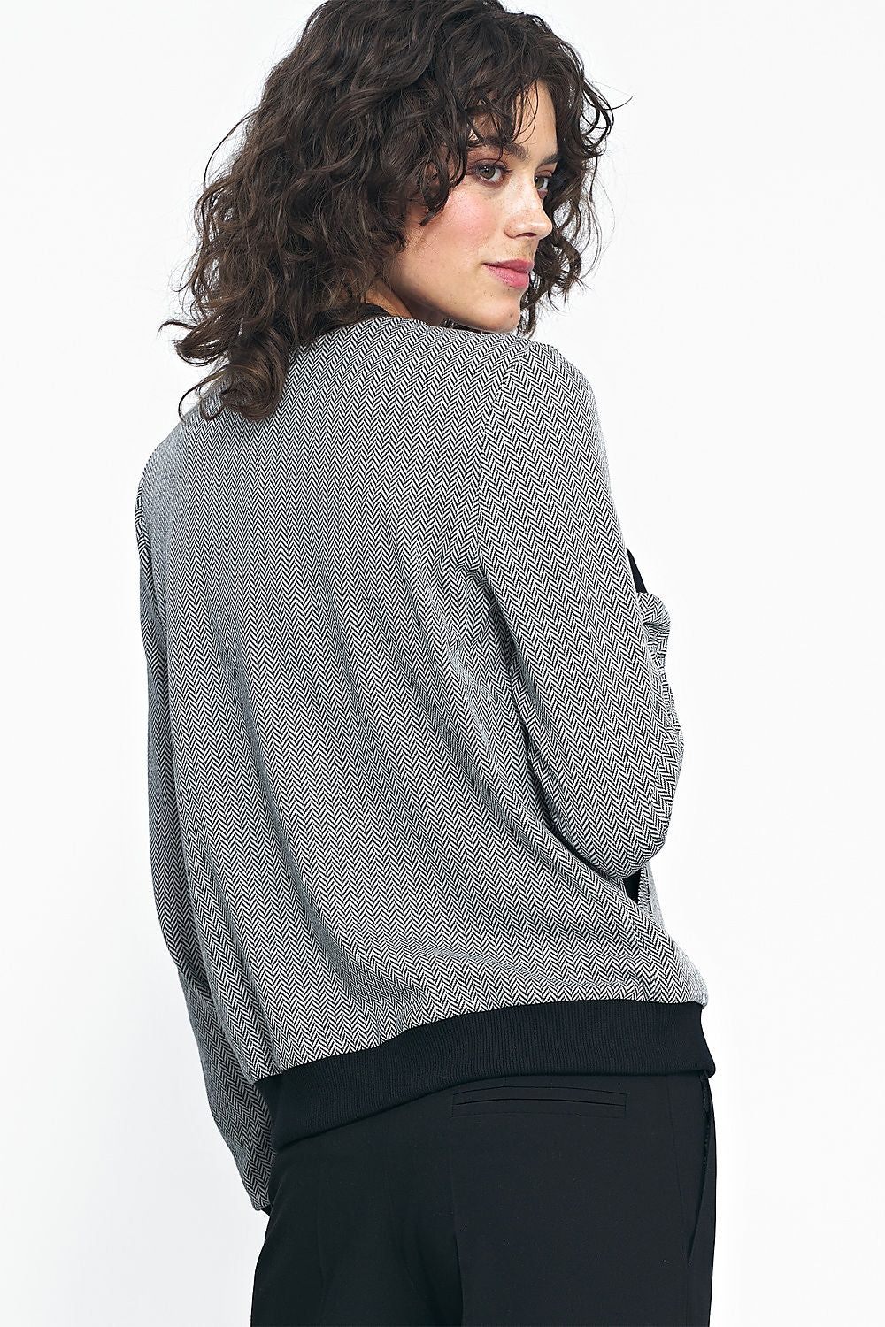 Jakke Nife til dame fra MS StyleHaven, laget av polyester; Viskose, farge Svart, størrelse 34, med long ermer, perfekt til casual; dress