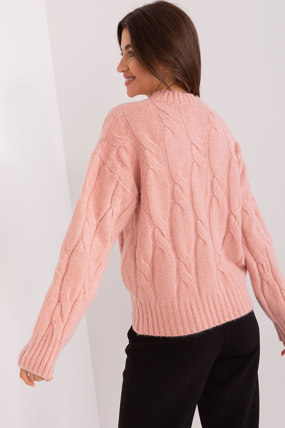 Oppdag vårt utvalg av stilfulle Rosa 2 Jumper - AT til dame i ulike størrelser og kvalitetsmaterialer – perfekte til jobb; fritid og alle dager. Rask levering og gode priser hos MS Stylehaven. se mer!